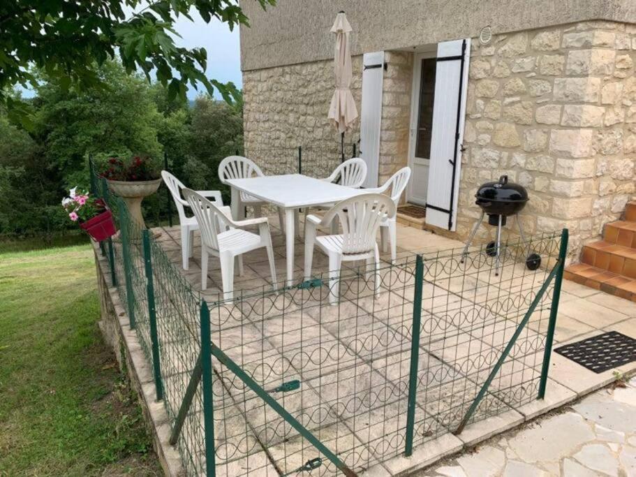 Appartement F1 25M² Les Farges  Buitenkant foto